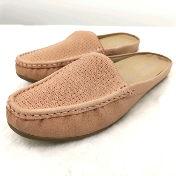 Falls Creek Women's 8 Slip-On Basket Weave Flats - Picture 3 of 14